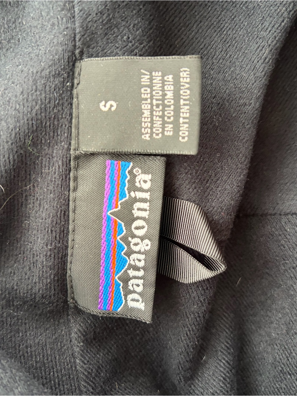 Patagonia Women’s Black Full-Zip Lightweight Jacket - Picture 3 of 3
